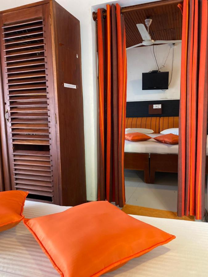 Beach Walk Hotel Unawatuna Exterior foto