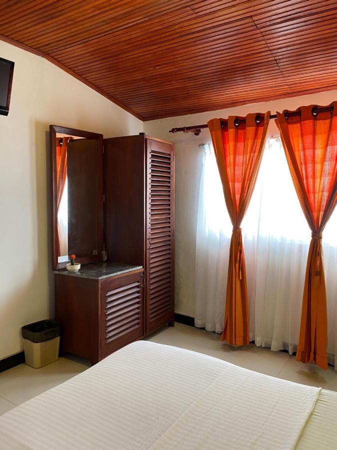 Beach Walk Hotel Unawatuna Exterior foto